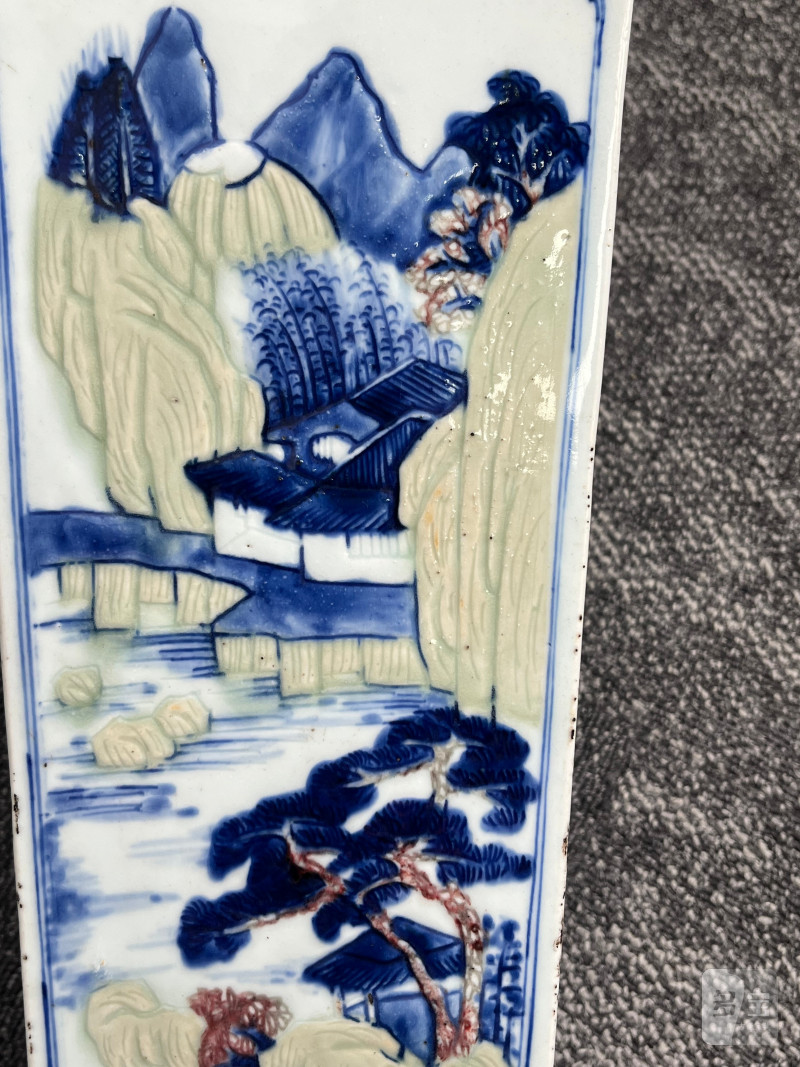 清康熙  釉下三彩山水人物亭台楼阁图四方瓶（税） - 图12